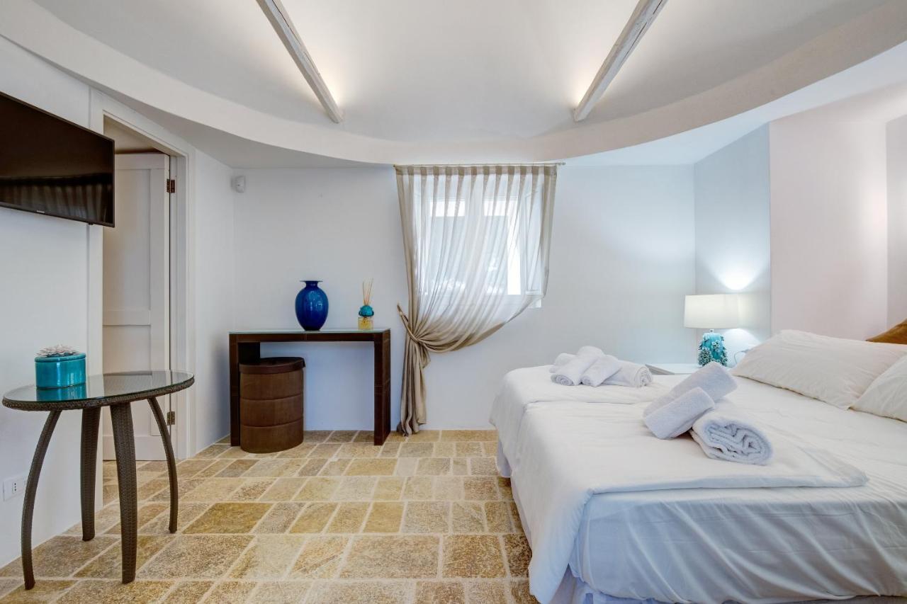 B&B Trulli Moonlight Da Grace Ostuni Zewnętrze zdjęcie